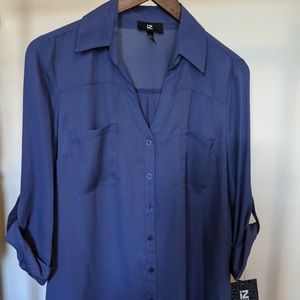 NWT - Iz Byer Button Down